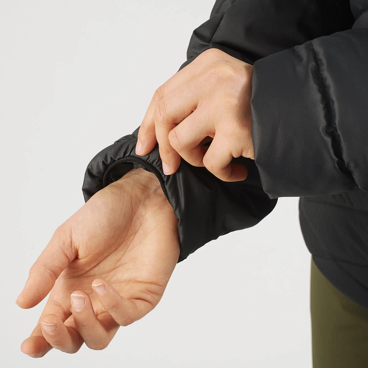 SALOMON TRANSITION DOWN HOODIE W BLACK 22 2 SALOMON TRANSITION DOWN HOODIE W BLACK 22 – Image 2