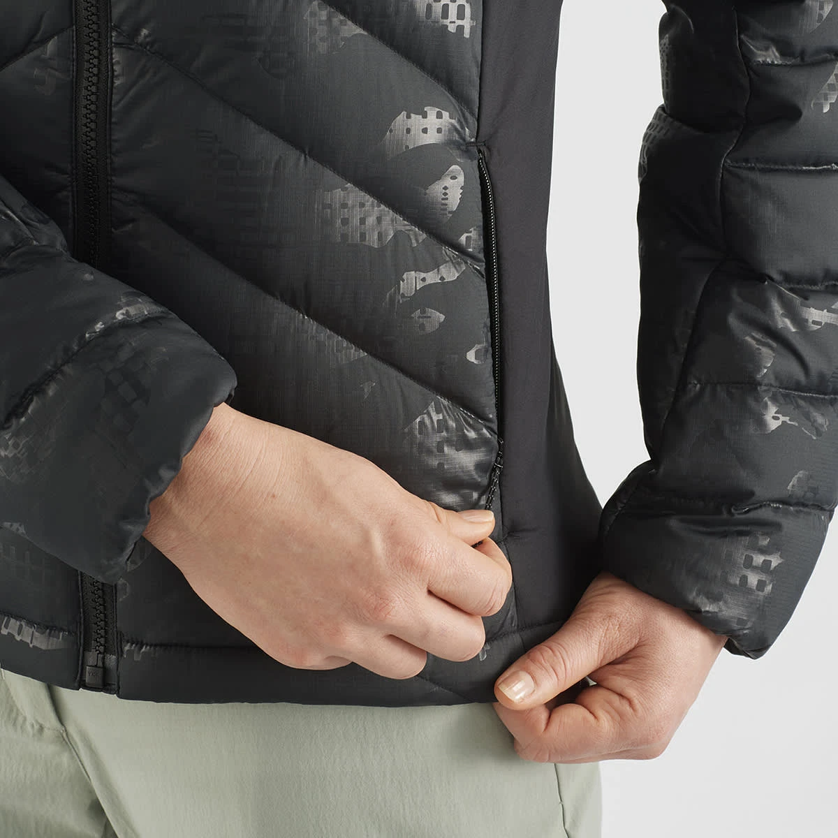 SALOMON TRANSITION DOWN JKT W BLACK/HE 22 3 SALOMON TRANSITION DOWN JKT W BLACK/HE 22 – Image 3