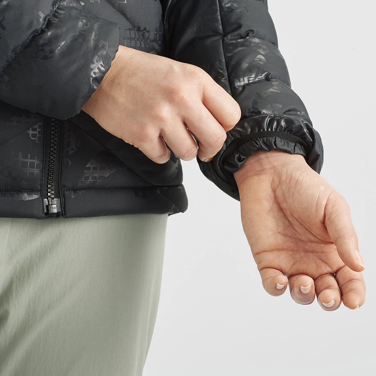 SALOMON TRANSITION DOWN JKT W BLACK/HE 22 7 SALOMON TRANSITION DOWN JKT W BLACK/HE 22 – Image 7