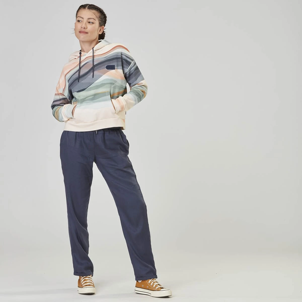 PICTURE NERIS CROP HOODIE W MIRAGE PRINT 23 3 PICTURE NERIS CROP HOODIE W MIRAGE PRINT 23 – Image 3