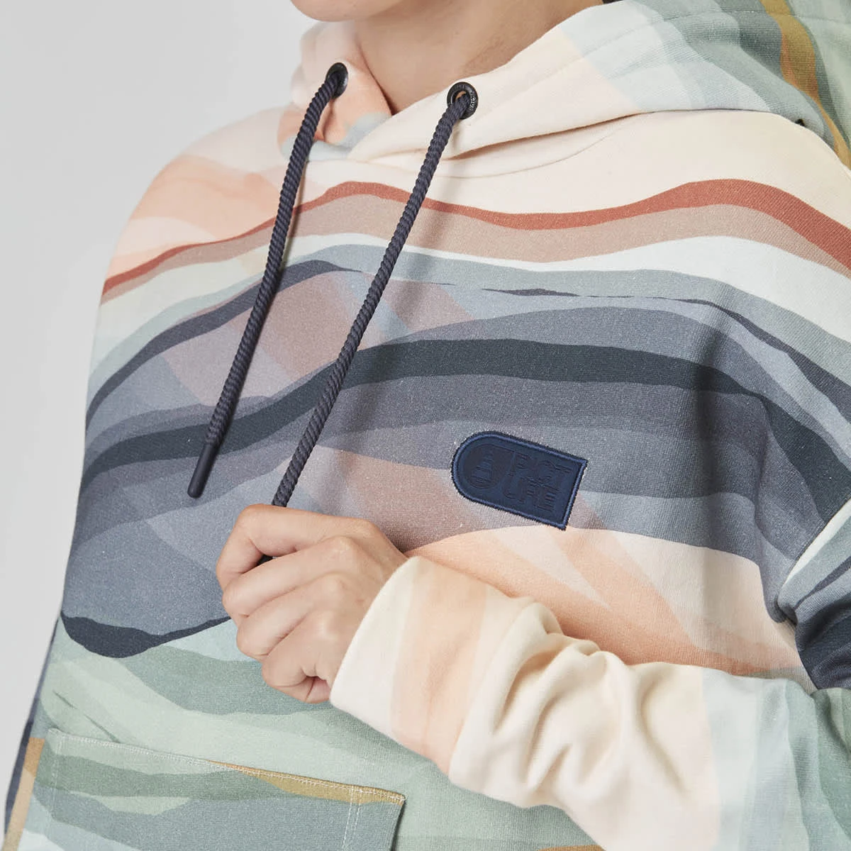 PICTURE NERIS CROP HOODIE W MIRAGE PRINT 23 6 PICTURE NERIS CROP HOODIE W MIRAGE PRINT 23 – Image 6