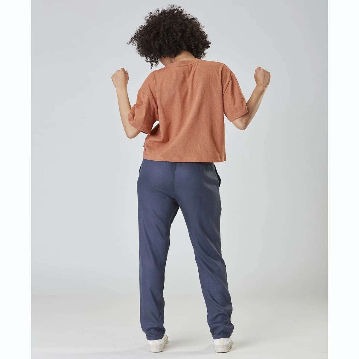 PICTURE HAMPY TEE W CEDAR WOOD 23 4 PICTURE HAMPY TEE W CEDAR WOOD 23 – Image 4