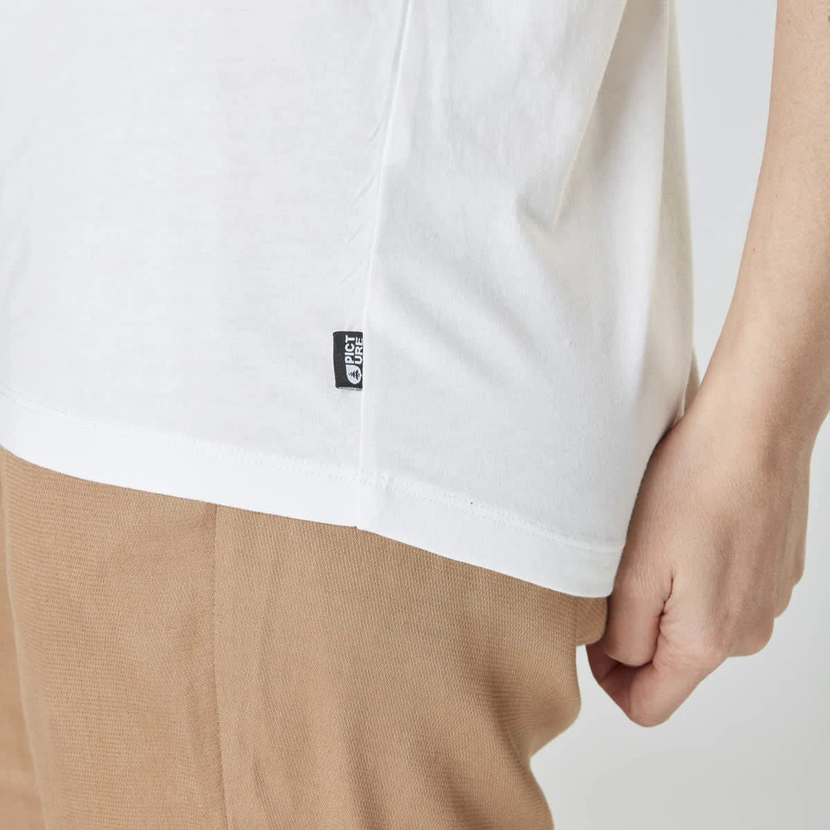 PICTURE KEYNEE TEE W WHITE 23 6 PICTURE KEYNEE TEE W WHITE 23 – Image 6