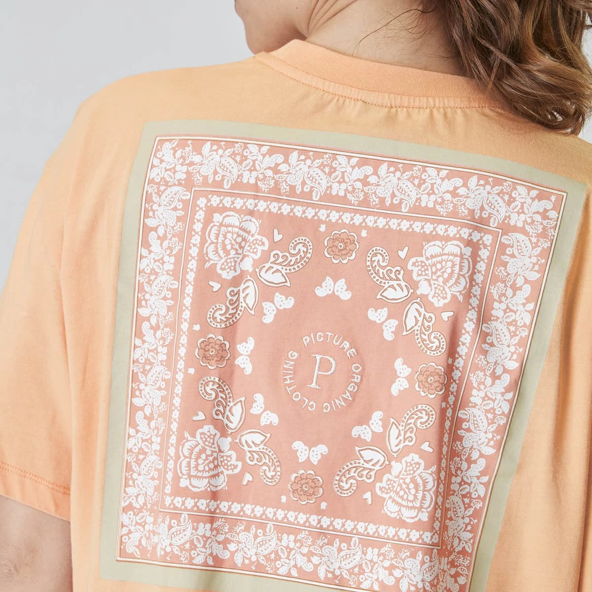 PICTURE KEYNEE TEE W PEACH NOUGAT 23 6 PICTURE KEYNEE TEE W PEACH NOUGAT 23 – Image 6