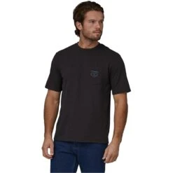 PATAGONIA M'S FORGE MARK CREST POCKET RESPONSIBILI- TEE INK BLACK 23