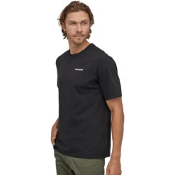 PATAGONIA M'S P-6 LOGO RESPONSIBILI-TEE BLACK 23
