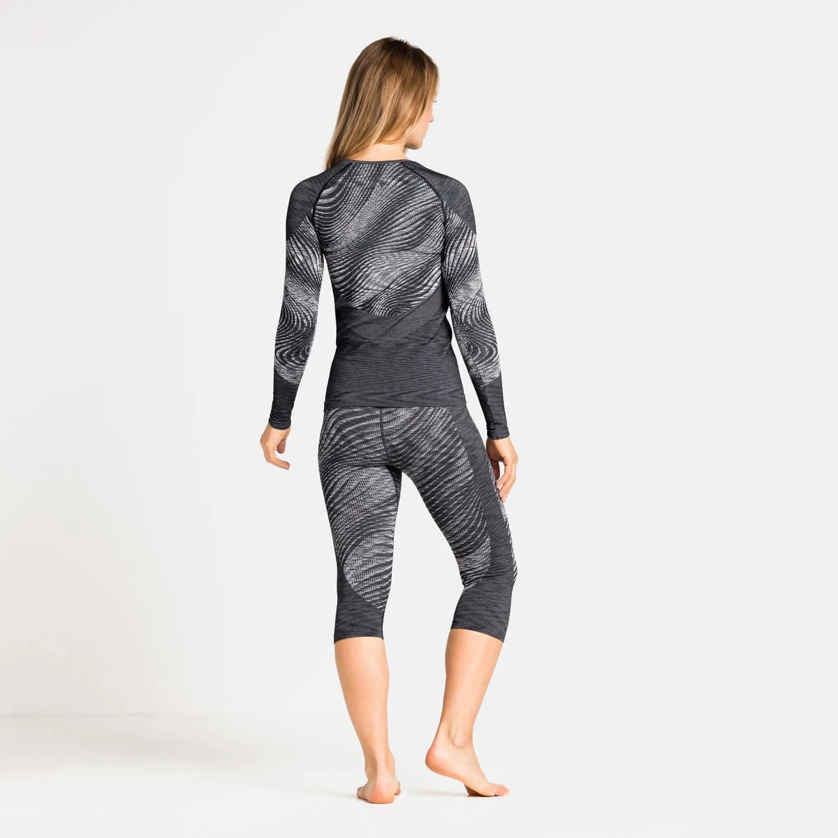 ODLO BLACKCOMB ECO BL TOP CREW NECK L/S W BLACK SPACE DYE 23 6 ODLO BLACKCOMB ECO BL TOP CREW NECK L/S W BLACK SPACE DYE 23 – Image 6