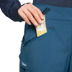 Haglöfs HAGLÖFS LUMI FORM PANT W DARK OCEAN 22 -Vêtements De Ski Boutique 9 98604 lumi form pt w dark ocean 604623 4q2 07
